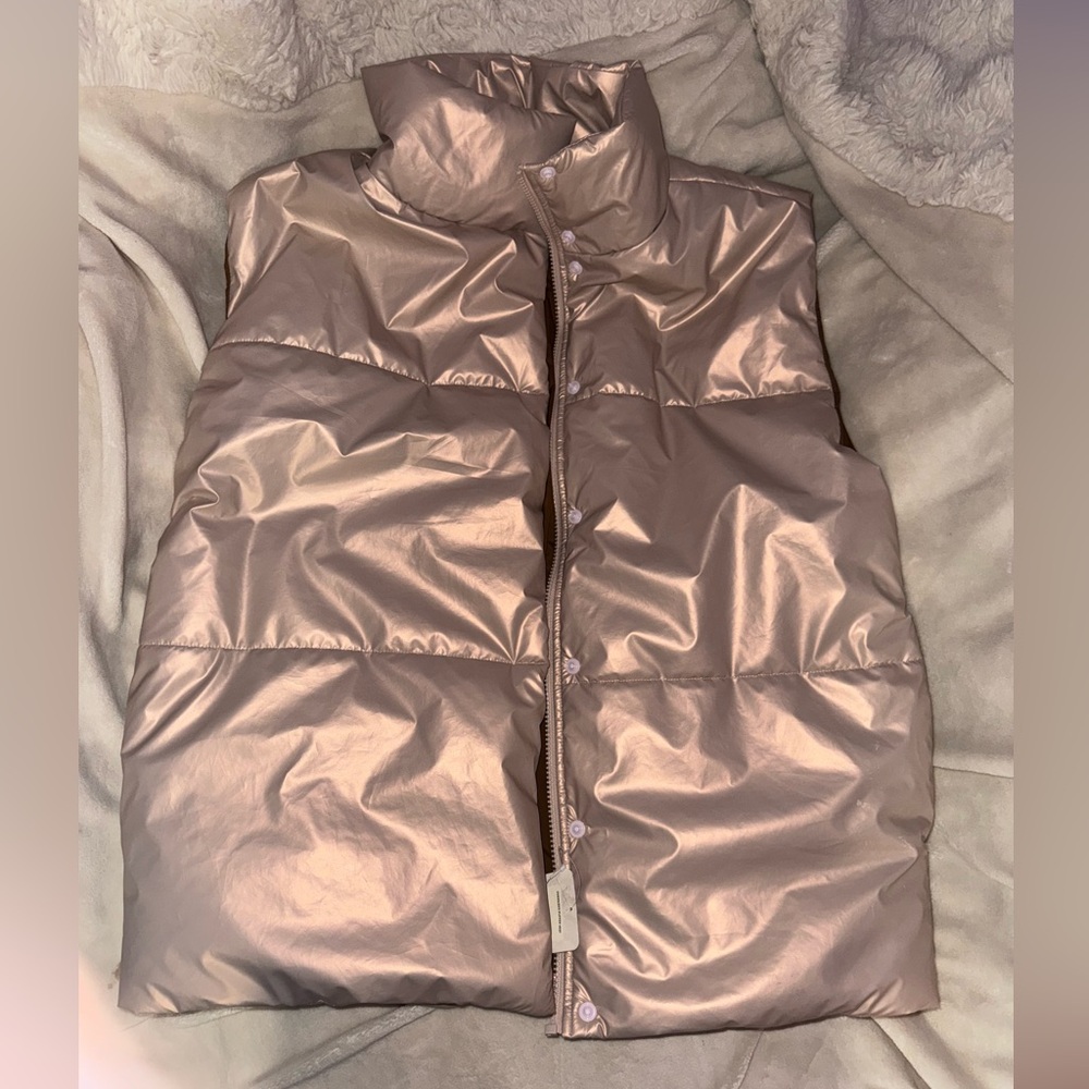 NWT Fabletics Metallic rose gold Puffer Vest